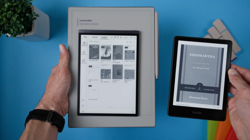 Size comparison between reMarkable and Kindle